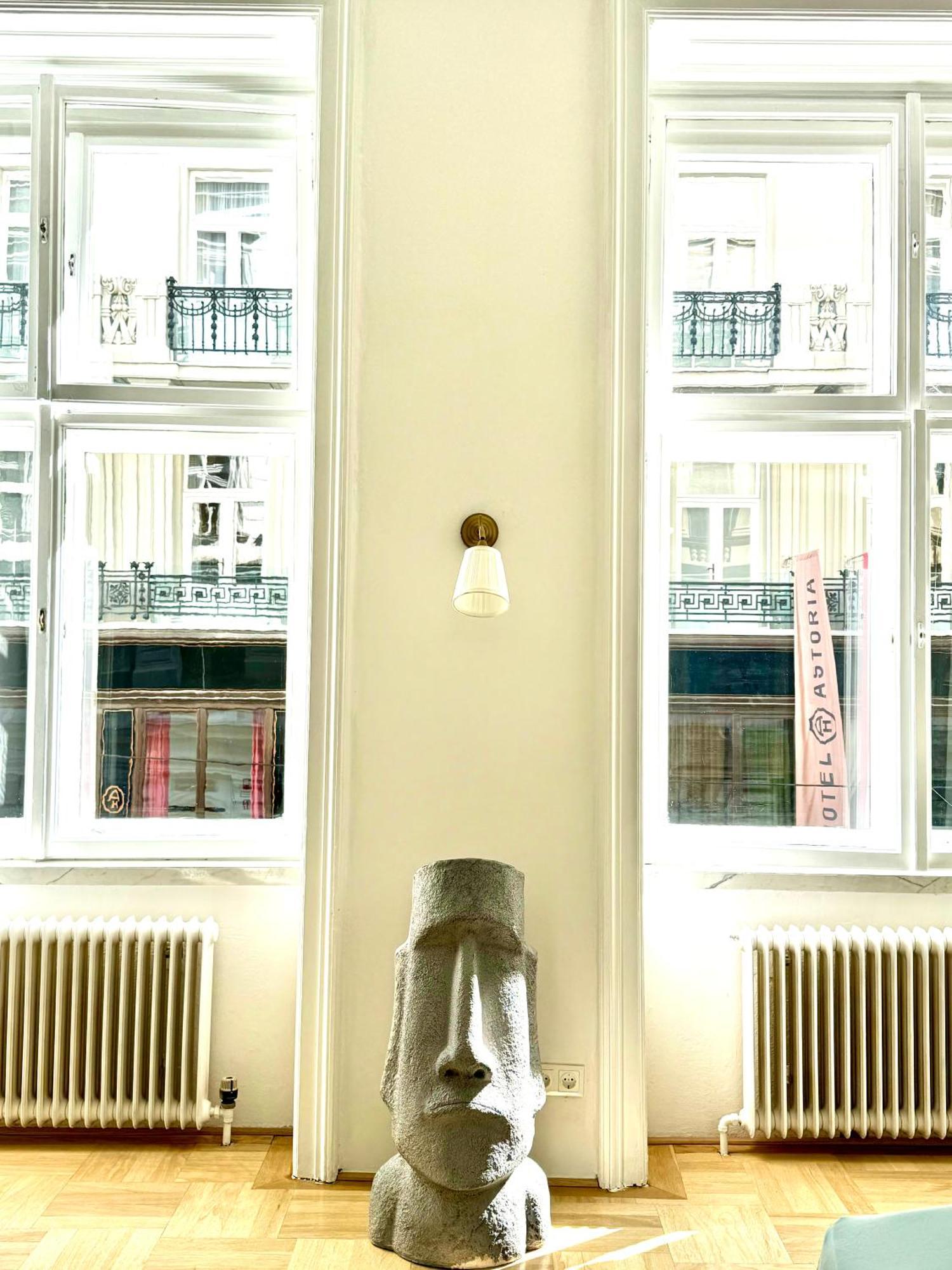 Opera Vienna Apartment 145 M2 Екстер'єр фото