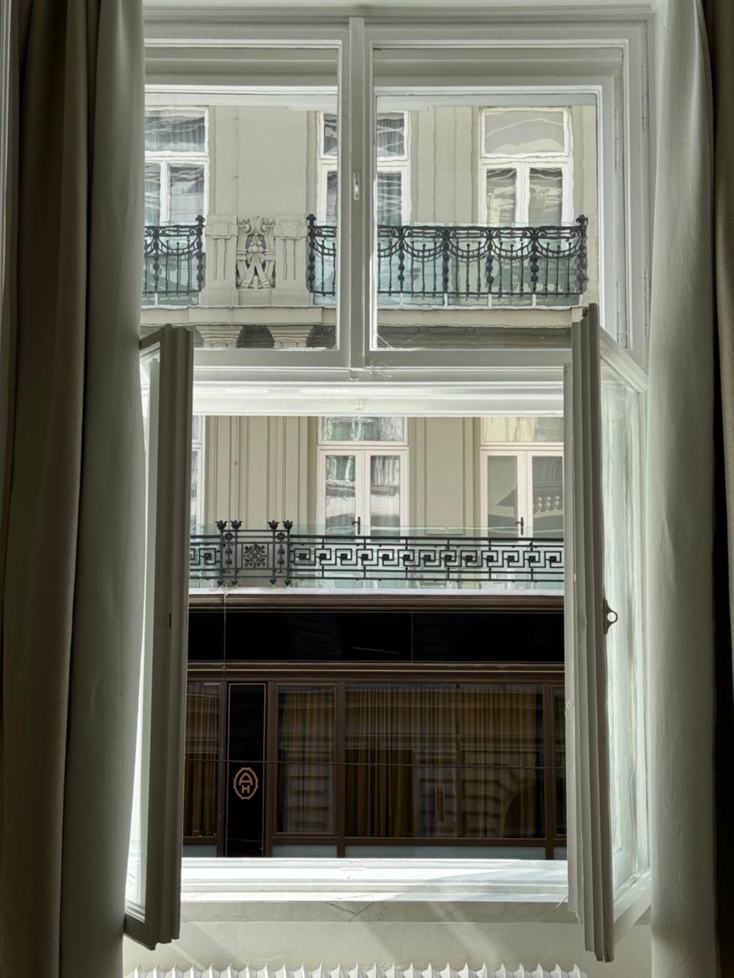Opera Vienna Apartment 145 M2 Екстер'єр фото