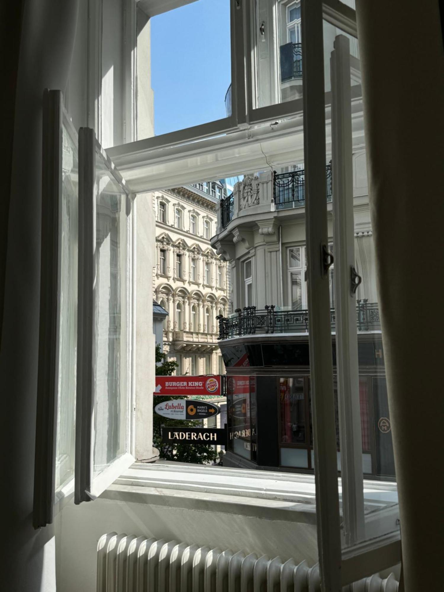 Opera Vienna Apartment 145 M2 Екстер'єр фото